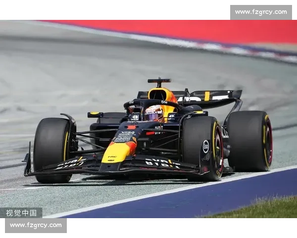 引擎轰鸣,心跳加速!F1正赛直播,让你血脉偾张! 引擎轰鸣,心跳加速!F1正赛直播,让你血脉偾张!