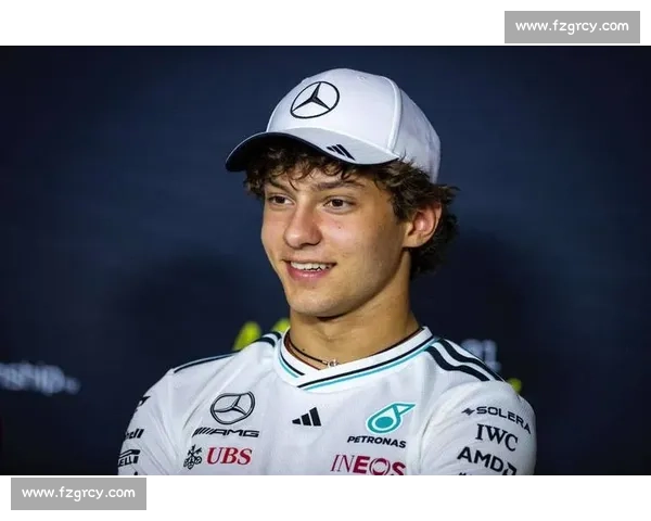 惊险!汉密尔顿积分榜逆袭,新赛季黑马就此诞生 惊险!汉密尔顿积分榜逆袭,新赛季黑马就此诞生